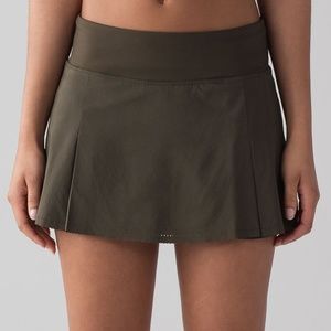 Smooth Stride Skirt 13"